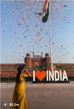 Jai Hind 🇮🇳 Republic Day Red Fort Flowers Celebration